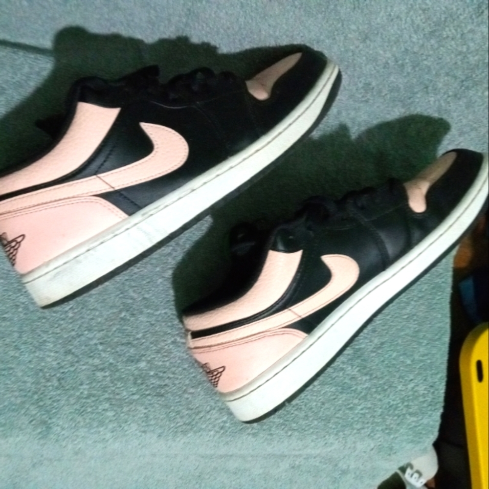 Jordan 1 Low